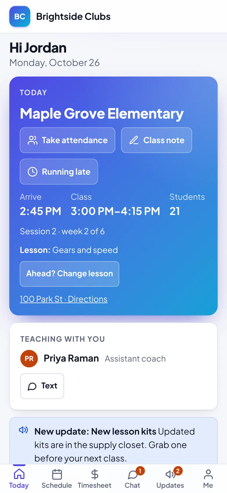 The coach app on a phone: today's school, arrival time, students and lesson